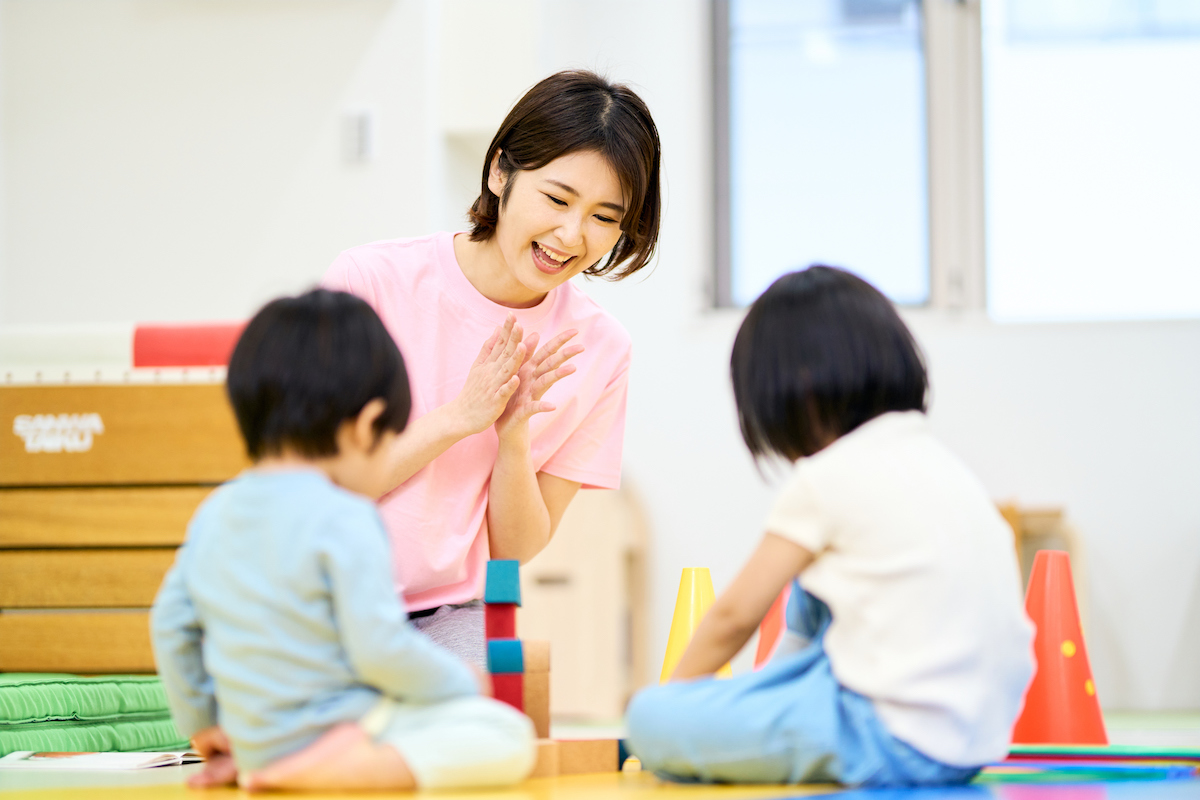 【京都市】保育士、児童指導員(正)◎週休2日制◎昇給あり◎賞与あり◎資格や経験を活かせる｜放課後等デイサービス「ジュニアスペース・らいぶ北白川」
